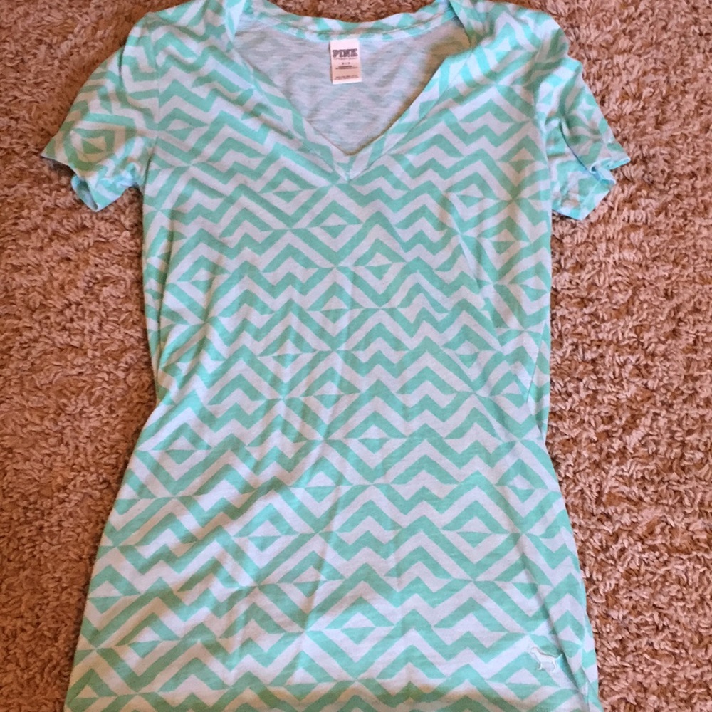 short sleeve shirt
